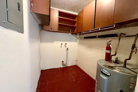 Apartamento en alquiler en West Palm Beach, Florida, 2 dormitorios, 88.26 m2 № 1097734 - foto 1