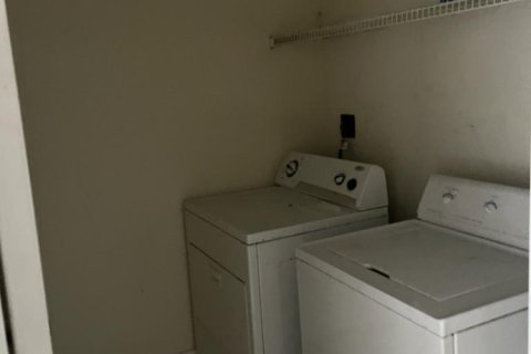 Copropriété à louer à Boynton Beach, Floride: 2 chambres, 82.4 m2 № 2439190 - photo 10
