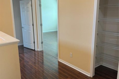 Villa ou maison à louer à Tampa, Floride: 5 chambres, 286.05 m2 № 1908758 - photo 17