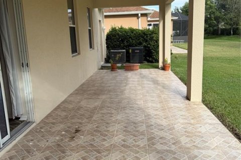 Villa ou maison à louer à Tampa, Floride: 5 chambres, 286.05 m2 № 1908758 - photo 23