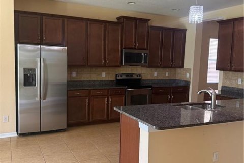 Villa ou maison à louer à Tampa, Floride: 5 chambres, 286.05 m2 № 1908758 - photo 8