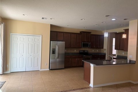 Villa ou maison à louer à Tampa, Floride: 5 chambres, 286.05 m2 № 1908758 - photo 6