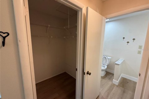 House in Dunedin, Florida 2 bedrooms, 81.29 sq.m. № 2316500 - photo 10