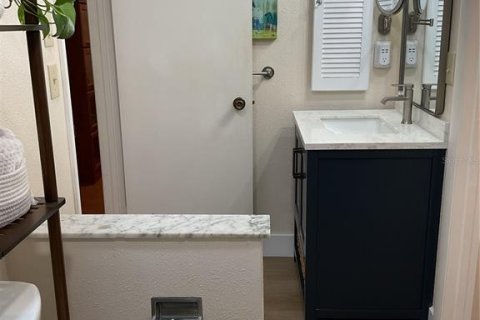 House in Dunedin, Florida 2 bedrooms, 81.29 sq.m. № 2316500 - photo 7