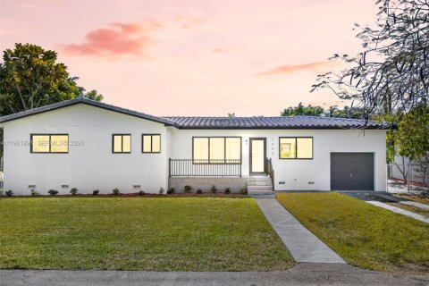 Villa ou maison à Miami, Floride 3 chambres, 132.29 m2 № 2024876
