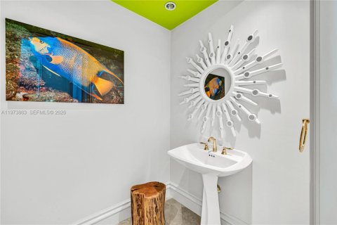 Снять в аренду кондоминиум в Бэл-Харбор, Флорида 3 спальни, 257.62м2, № 2079428 - фото 25