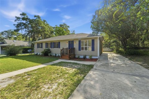 House in DeLand, Florida 3 bedrooms, 107.02 sq.m. № 2287644 - photo 27