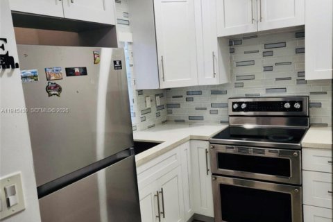 Copropriété à louer à Lauderhill, Floride: 2 chambres, 57.97 m2 № 2001978 - photo 9