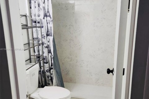 Copropriété à louer à Lauderhill, Floride: 2 chambres, 57.97 m2 № 2001978 - photo 6