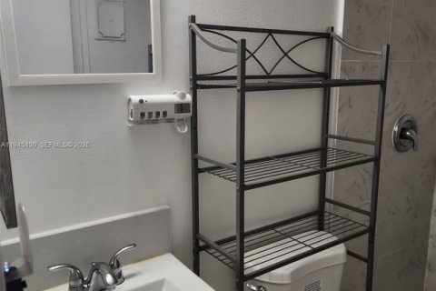 Copropriété à louer à Lauderhill, Floride: 2 chambres, 57.97 m2 № 2001978 - photo 4