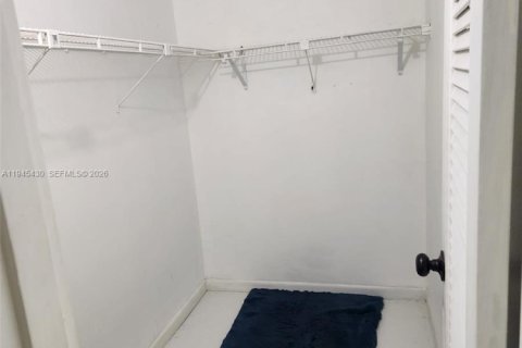 Copropriété à louer à Lauderhill, Floride: 2 chambres, 57.97 m2 № 2001978 - photo 10