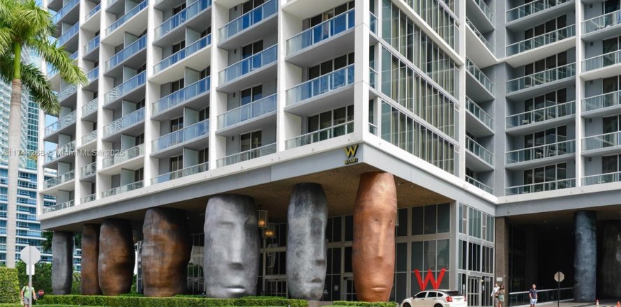 Condominio en Miami, Florida, 1 dormitorio № 1729969
