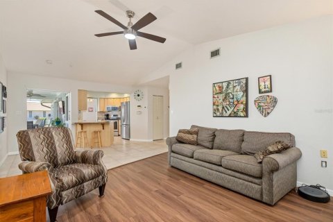 Villa ou maison à vendre à Punta Gorda, Floride: 3 chambres, 159.7 m2 № 2215363 - photo 20