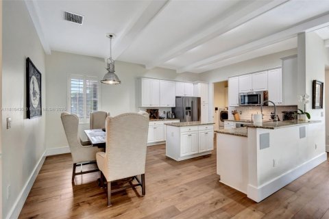 House in Jupiter, Florida 3 bedrooms, 194.82 sq.m. № 1770563 - photo 14