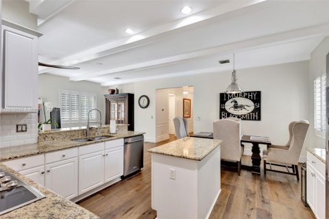 House in Jupiter, Florida 3 bedrooms, 194.82 sq.m. № 1770563 - photo 15