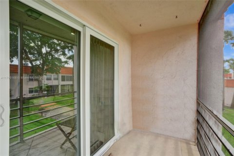 Condominio en venta en Davie, Florida, 2 dormitorios, 102.19 m2 № 1712867 - foto 9