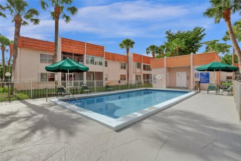Condominio en venta en Davie, Florida, 2 dormitorios, 102.19 m2 № 1712867 - foto 10