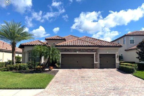 House in Lakewood Ranch, Florida 4 bedrooms, 208.47 sq.m. № 2342640