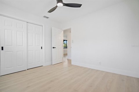 Villa ou maison à vendre à Saint Petersburg, Floride: 2 chambres, 102.19 m2 № 1905001 - photo 30