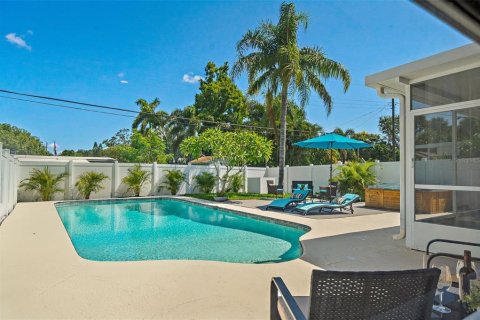 Villa ou maison à vendre à Saint Petersburg, Floride: 2 chambres, 102.19 m2 № 1905001 - photo 3