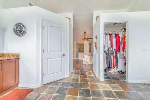 Villa ou maison à vendre à Haines City, Floride: 4 chambres, 250.09 m2 № 2259172 - photo 19