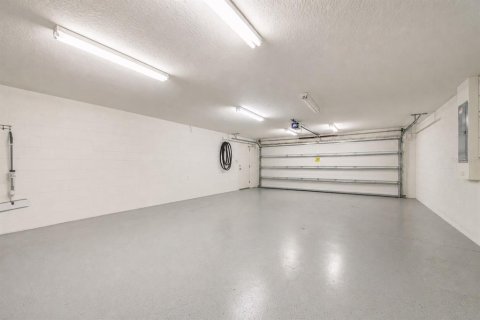 Villa ou maison à vendre à Haines City, Floride: 4 chambres, 250.09 m2 № 2259172 - photo 29
