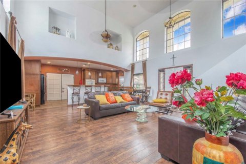 Villa ou maison à vendre à Haines City, Floride: 4 chambres, 250.09 m2 № 2259172 - photo 6