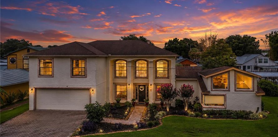 Villa ou maison à Haines City, Floride 4 chambres, 250.09 m2 № 2259172