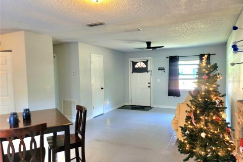 House in Ocala, Florida 3 bedrooms, 112.88 sq.m. № 2230006 - photo 10
