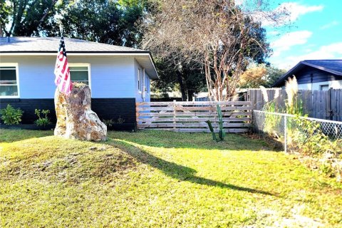 House in Ocala, Florida 3 bedrooms, 112.88 sq.m. № 2230006 - photo 8
