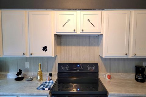 House in Ocala, Florida 3 bedrooms, 112.88 sq.m. № 2230006 - photo 13