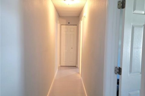 House in Ocala, Florida 3 bedrooms, 112.88 sq.m. № 2230006 - photo 15