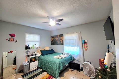 House in Ocala, Florida 3 bedrooms, 112.88 sq.m. № 2230006 - photo 19