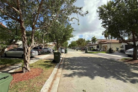 Casa en alquiler en Homestead, Florida, 4 dormitorios, 228.35 m2 № 1881941 - foto 17