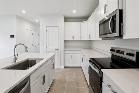 Купить виллу или дом в Лейкленд, Флорида 10 комнат, 206.89м2, № 2403014 - фото 2