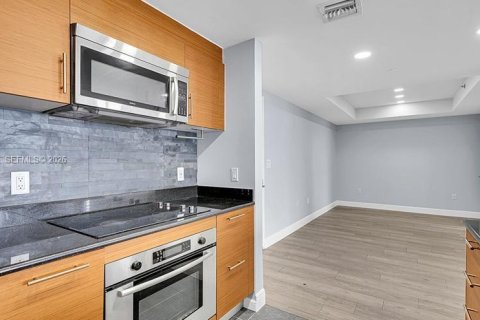 Condominio en alquiler en Miami, Florida, 2 dormitorios, 122.82 m2 № 2424448 - foto 6