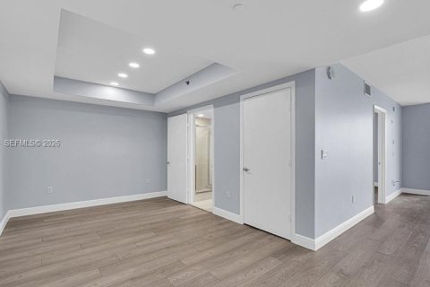 Condominio en alquiler en Miami, Florida, 2 dormitorios, 122.82 m2 № 2424448 - foto 14