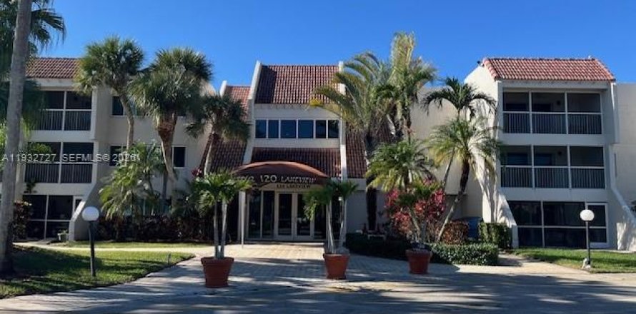 Кондоминиум с 2 спальнями в Уэстон, Флорида № 2003164