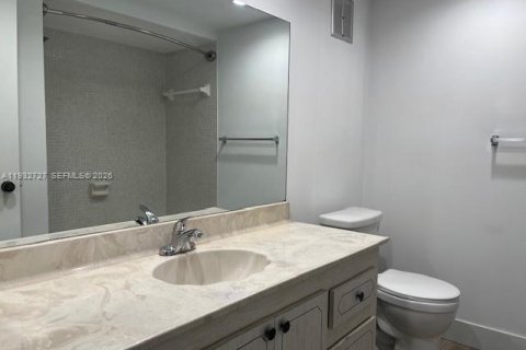 Снять в аренду кондоминиум в Уэстон, Флорида 2 спальни, 102.75м2, № 2003164 - фото 13