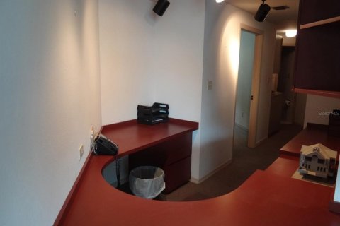 Immobilier commercial à louer à Tierra Verde, Floride: 65.03 m2 № 1832990 - photo 3