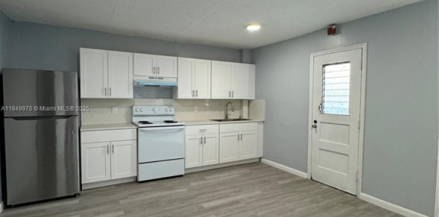 Appartement à Pembroke Pines, Floride 3 chambres, 2454.11 m2 № 1854925