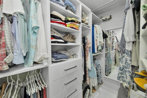 Condo in Hollywood, Florida, 2 bedrooms  № 1888894 - photo 26