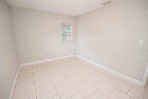 House in Tampa, Florida 3 bedrooms, 120.4 sq.m. № 1895118 - photo 12