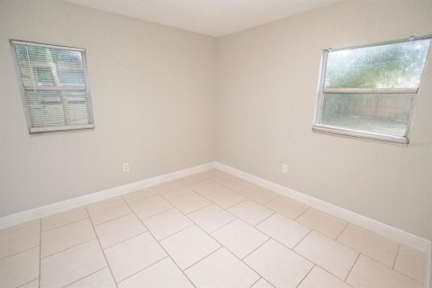 House in Tampa, Florida 3 bedrooms, 120.4 sq.m. № 1895118 - photo 15