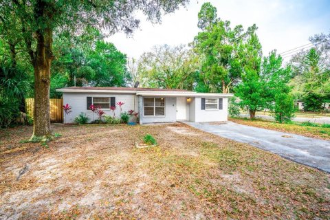 House in Tampa, Florida 3 bedrooms, 120.4 sq.m. № 1895118 - photo 2