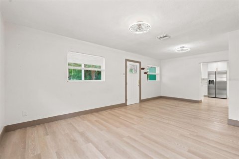 Villa ou maison à vendre à Saint Petersburg, Floride: 3 chambres, 124.86 m2 № 2209399 - photo 5