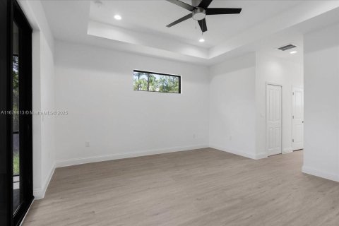 Casa en venta en Lehigh Acres, Florida, 3 dormitorios, 165.18 m2 № 1951370 - foto 14