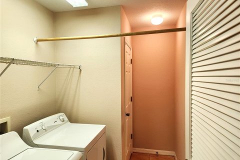 Touwnhouse à vendre à New Port Richey, Floride: 3 chambres, 156.63 m2 № 2211513 - photo 15