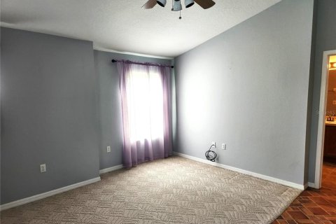 Touwnhouse à vendre à New Port Richey, Floride: 3 chambres, 156.63 m2 № 2211513 - photo 18