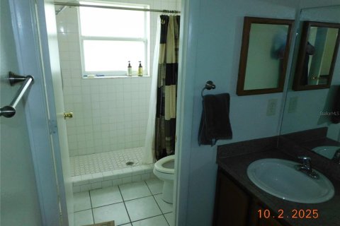 House in Kissimmee, Florida 3 bedrooms, 130.62 sq.m. № 2097845 - photo 6